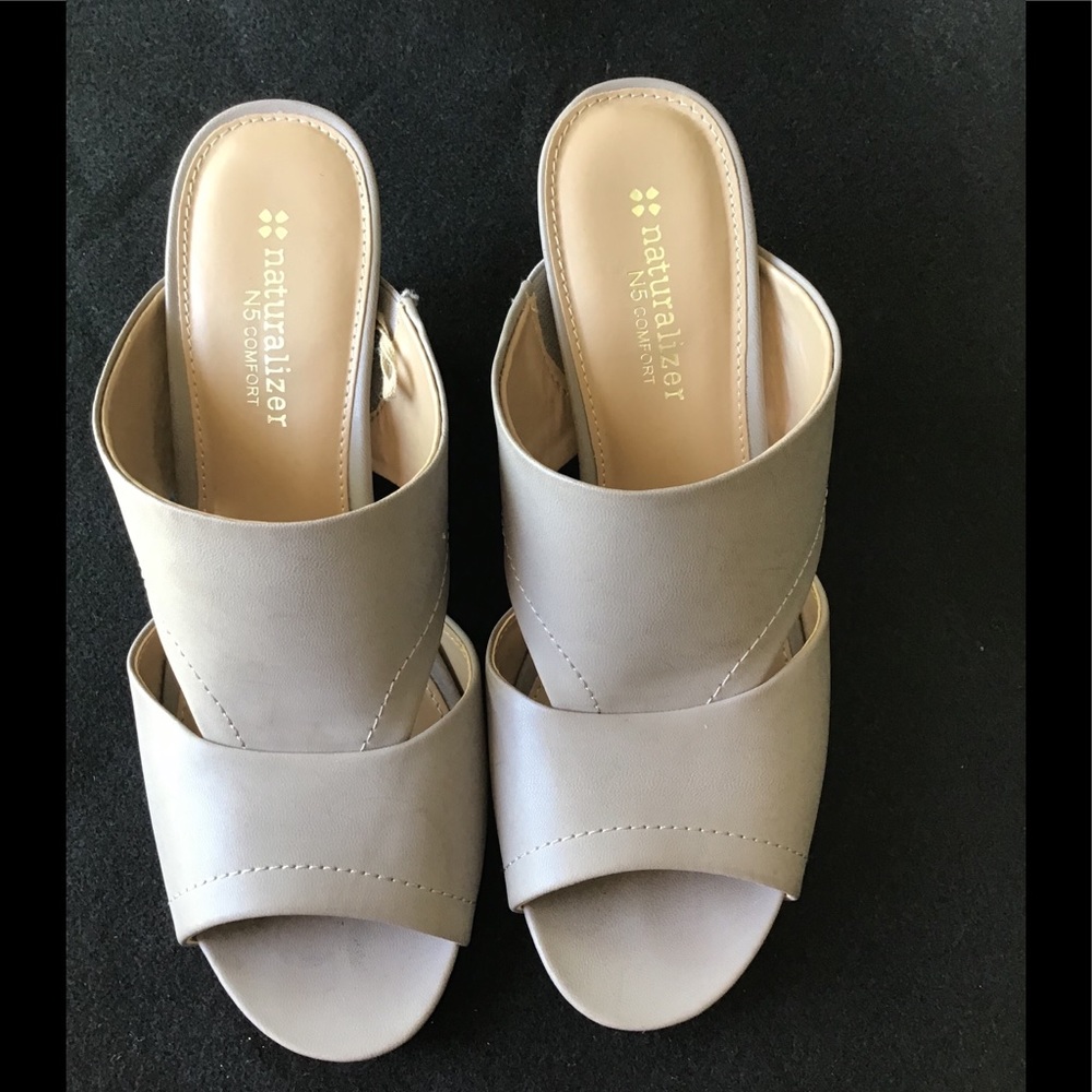 Naturalizer Sandel wedge slide 8M